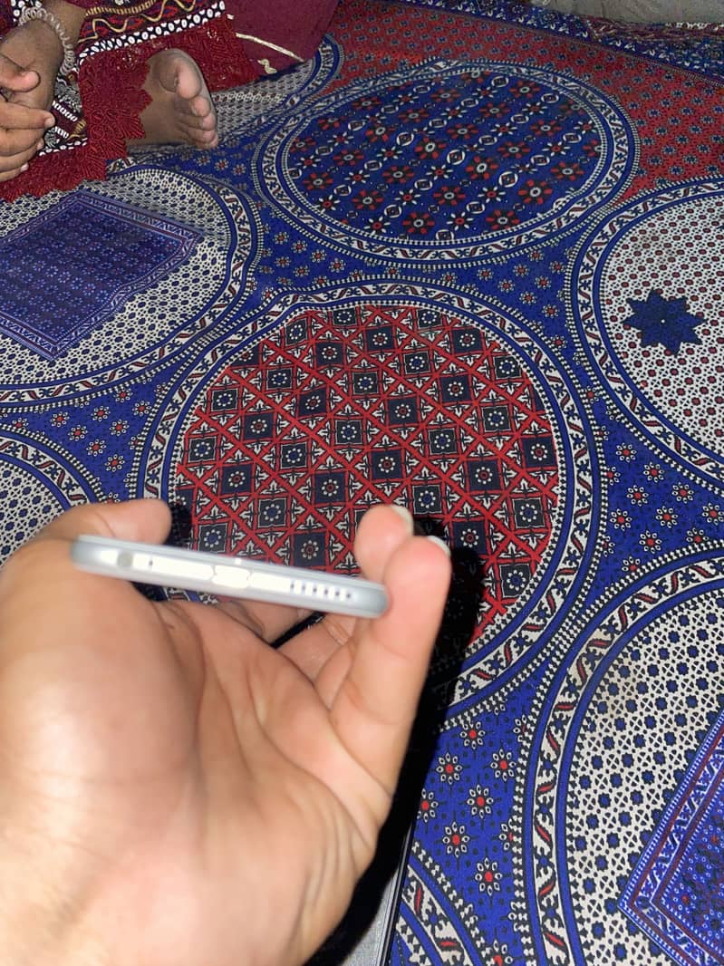Apple iPhone 6S 2