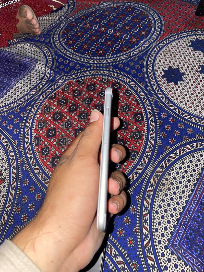 Apple iPhone 6S 5