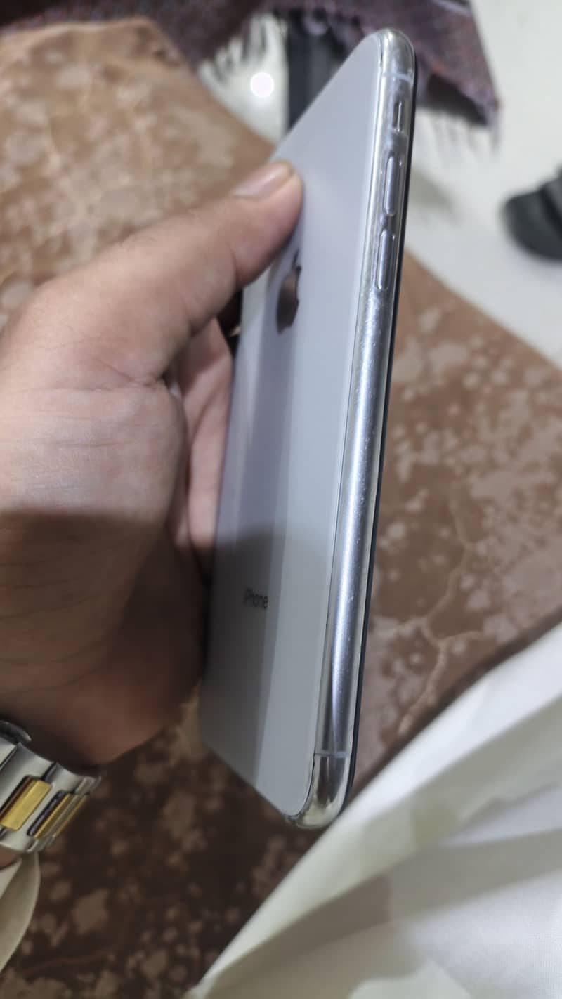 Apple iPhone X 2
