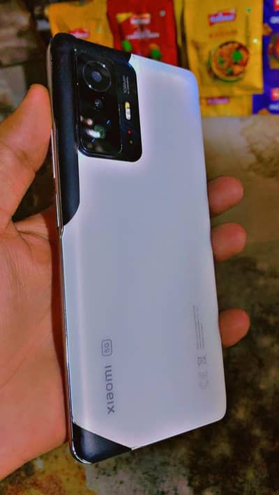 Xiaomi 11T single SIM pach hai