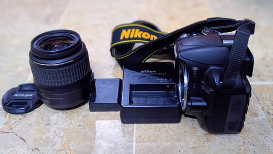 Camera DSLR Nikon D-3100