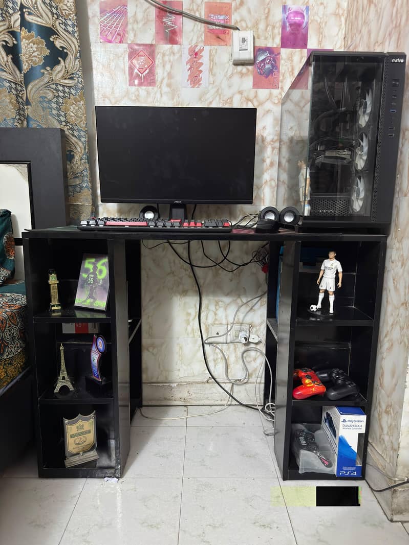 Computer table for sale 1