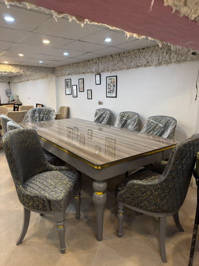CUSTOMIZE PREMIUM WOODEN DINING CHAIRS AVAILABLE FOR SALE
