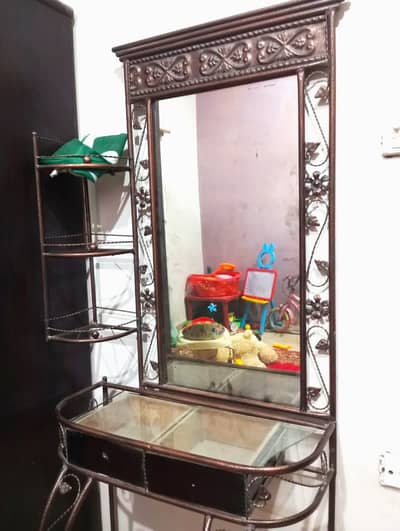 Iron Rod Dressing Table - Metal Dressing Table