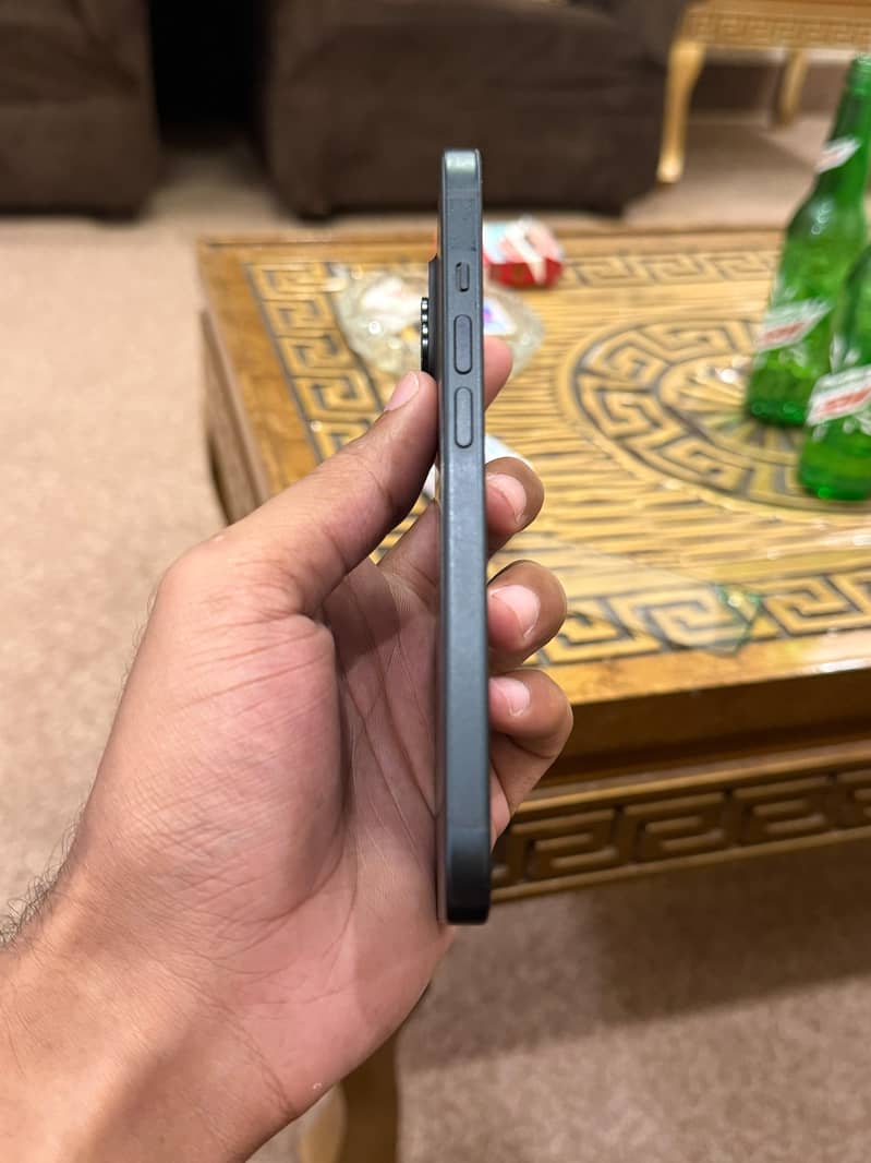 Apple iPhone 15 (128) 2