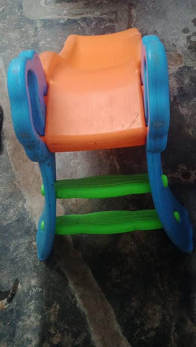 kids slid call on 0332 3926085