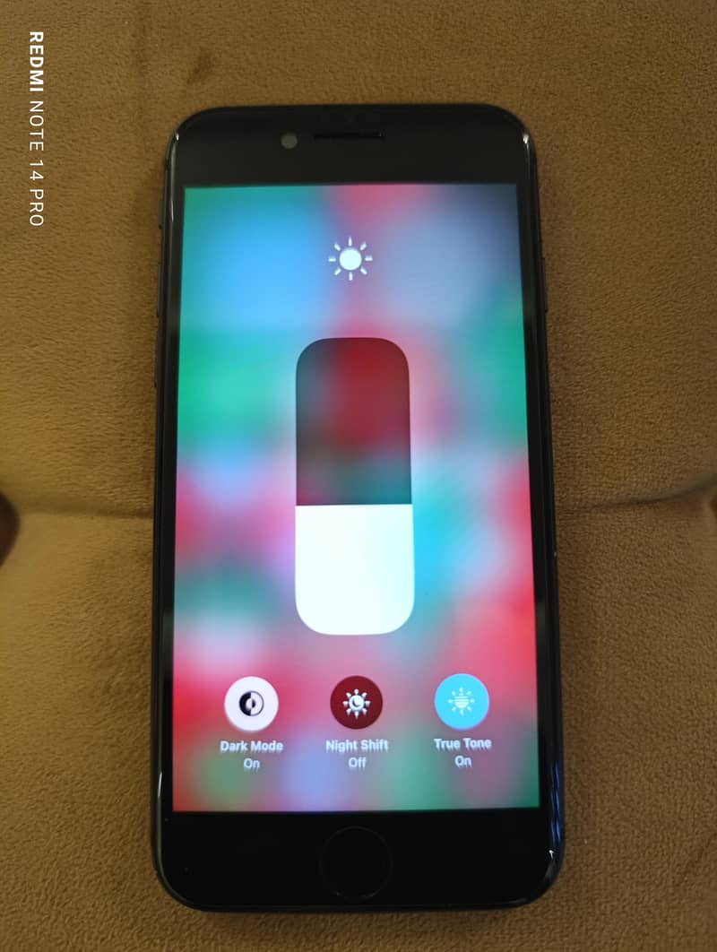 Apple iPhone 8 1
