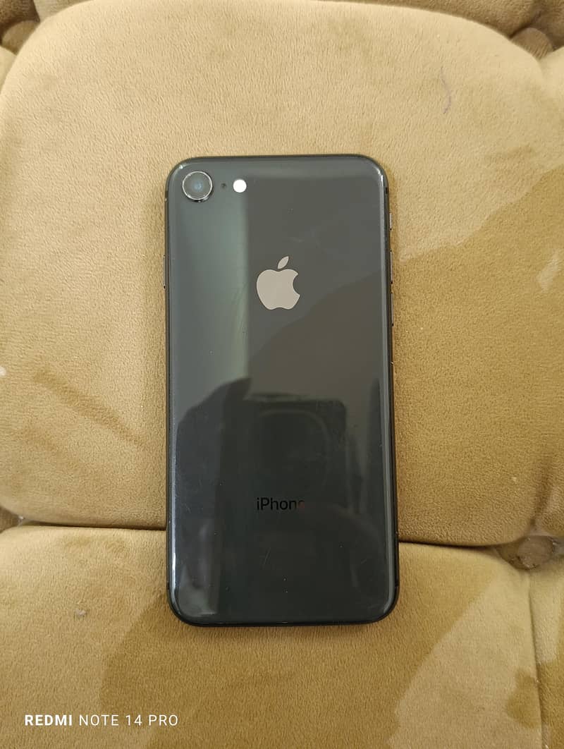 Apple iPhone 8 3