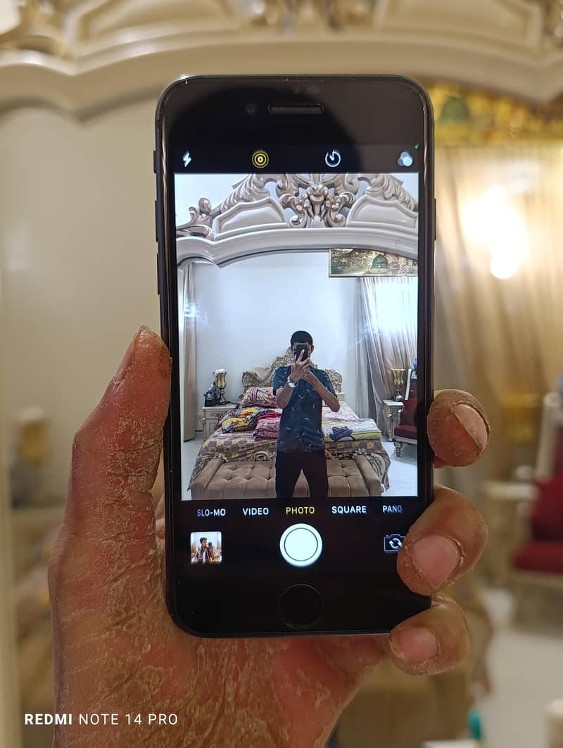 Apple iPhone 8 4