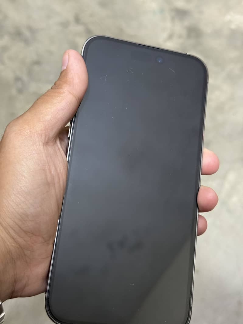 Apple iPhone 14 Pro Max 0