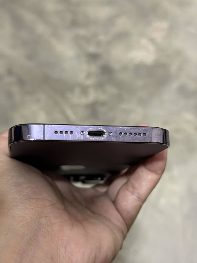 Apple iPhone 14 Pro Max 1