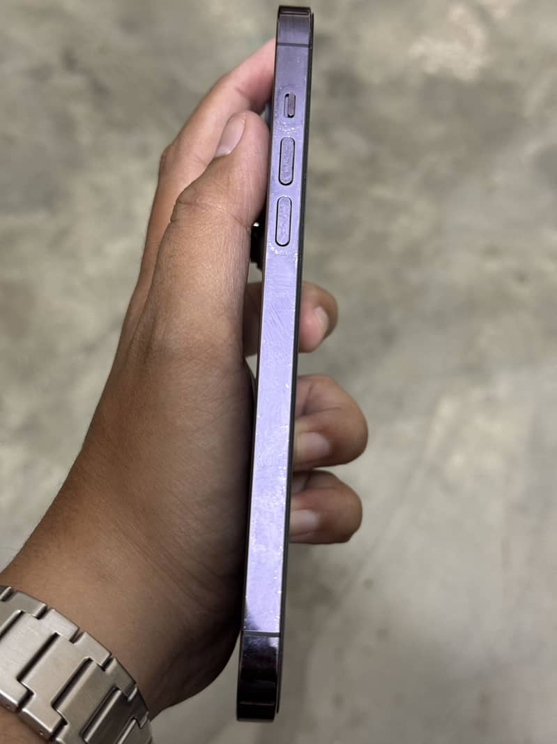 Apple iPhone 14 Pro Max 3