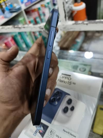 OPPO Reno 15