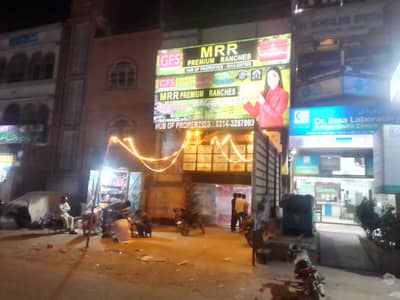 120 Yards ground +2 independent Space On Main Road Available For A Showroom Or Outlet for COMMERCIAL USE In North Karachi