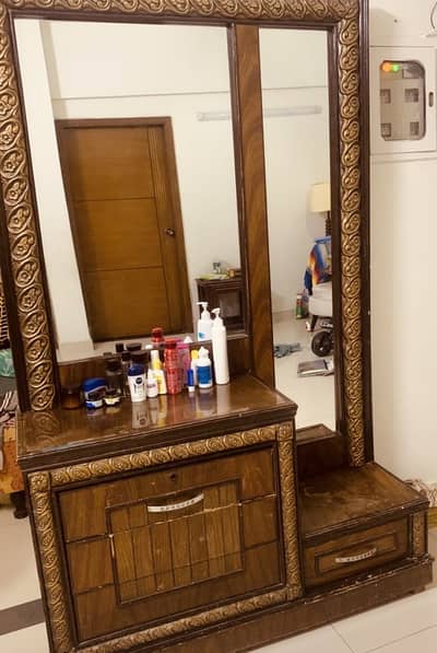 2 mirror dresser