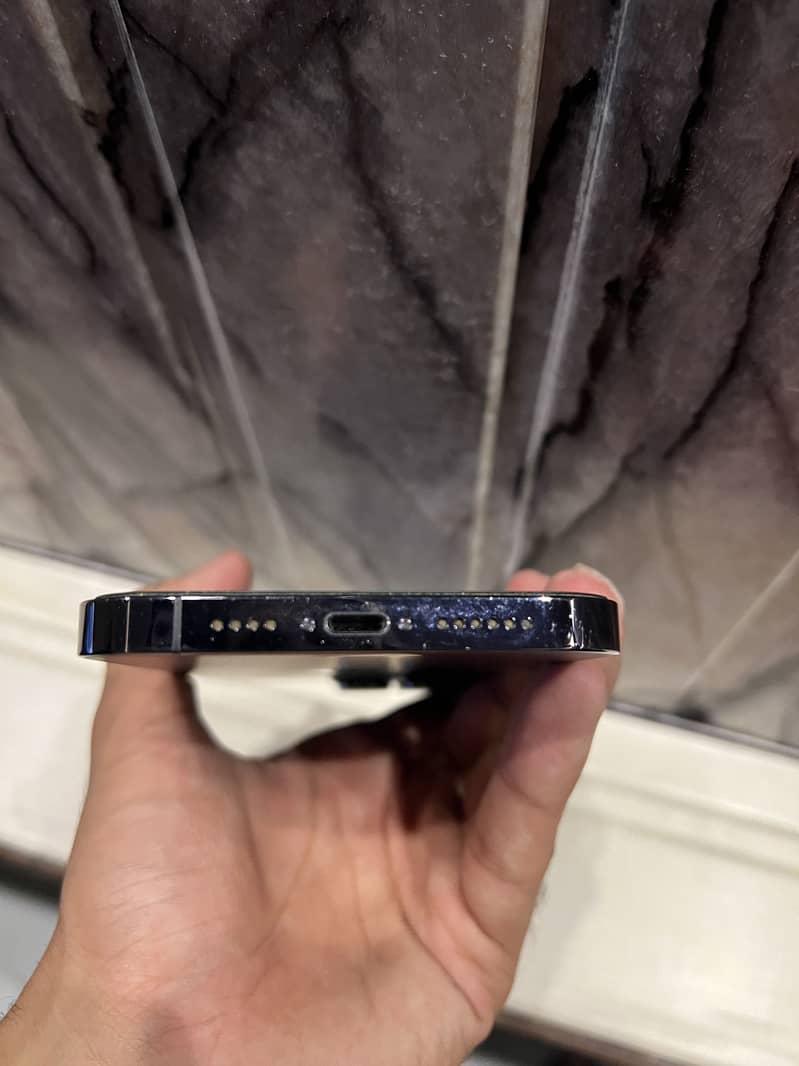 Apple iPhone 14 Pro Max 3