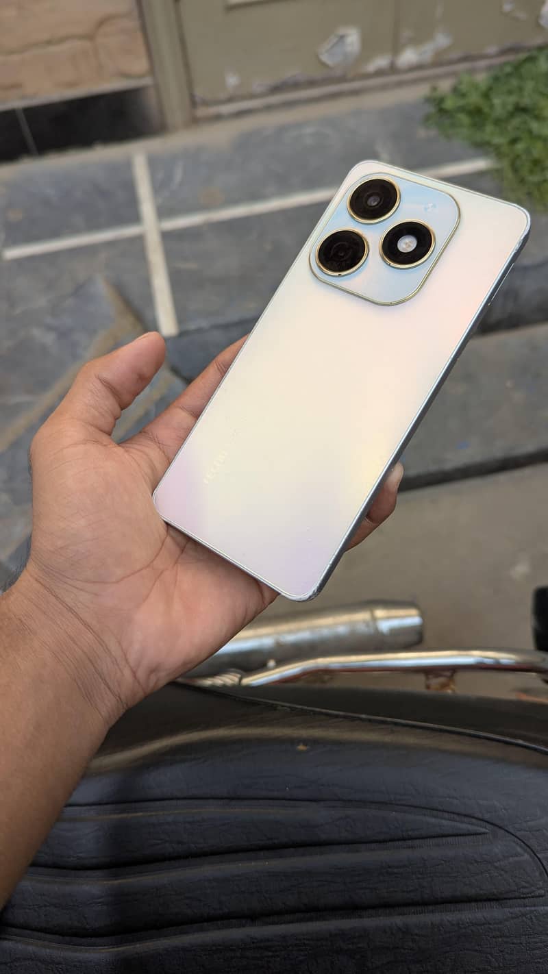 Tecno spark 20c 2