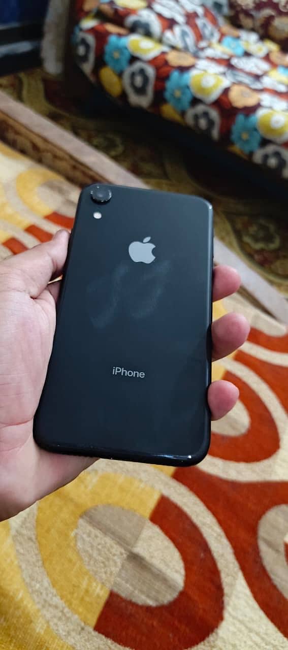 Apple iPhone XR 2