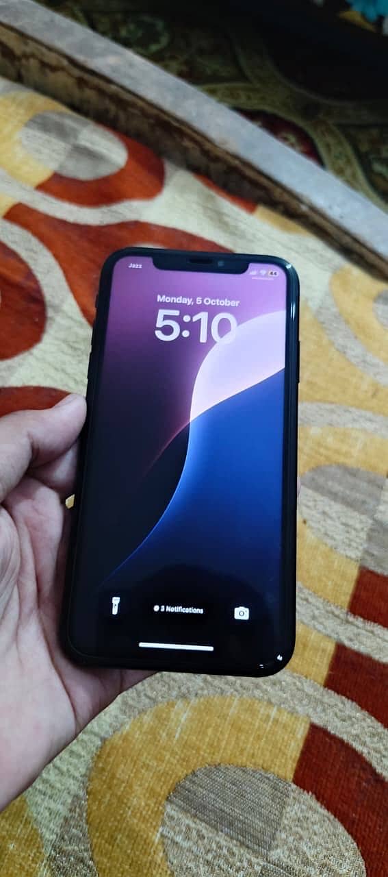 Apple iPhone XR 8