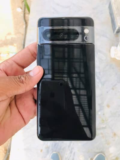 Google Pixel 8 Pro