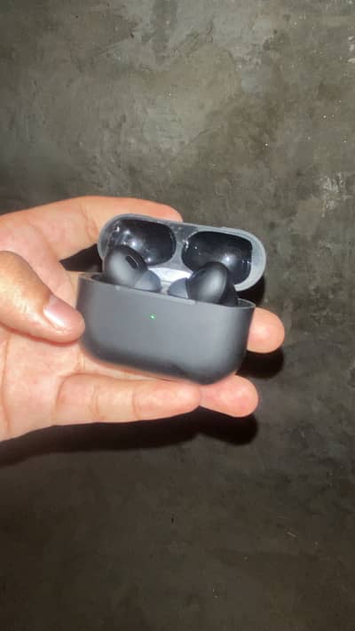 Premium Wireless AirPods Pro – Black | Excellent Sound & Condition