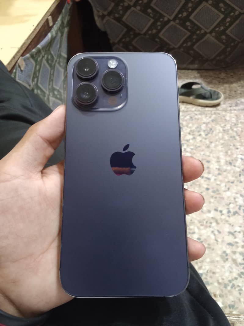Apple iPhone 14 Pro Max 6