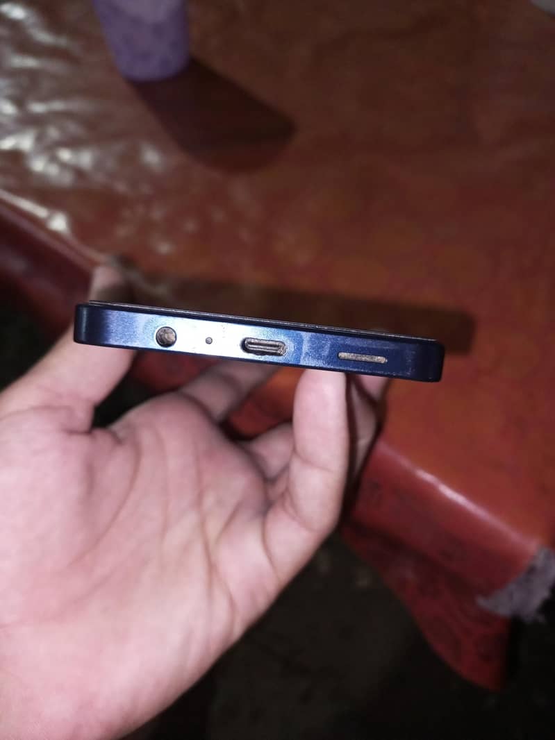 Samsung Mobile A06 3