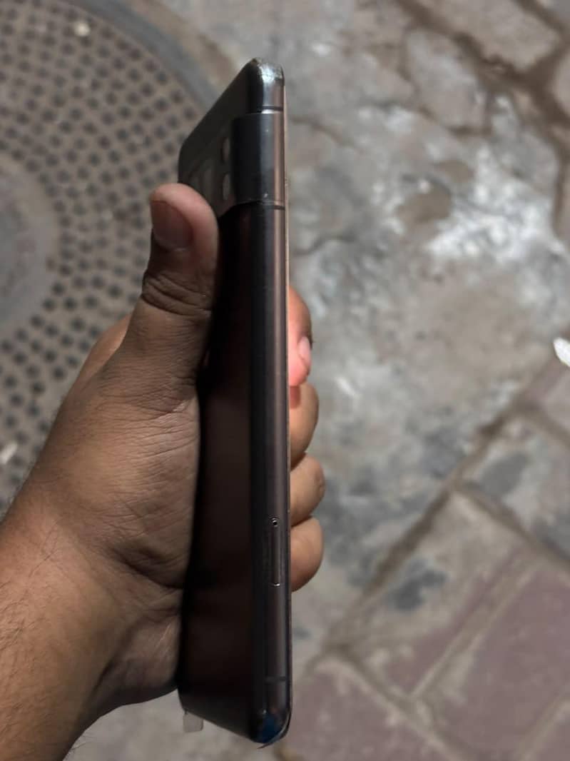 Google Pixel 8 Pro 2