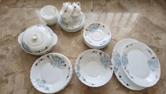 New 42 piece marble dinner set without Box half rate
