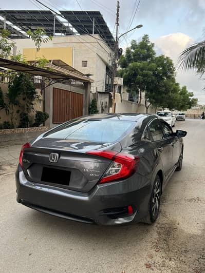 Honda Civic Oriel 2017