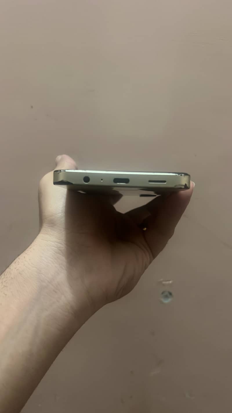 Samsung Mobile A06 3