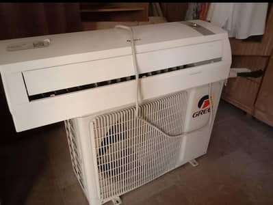 Gree non Inverter Ac for sele