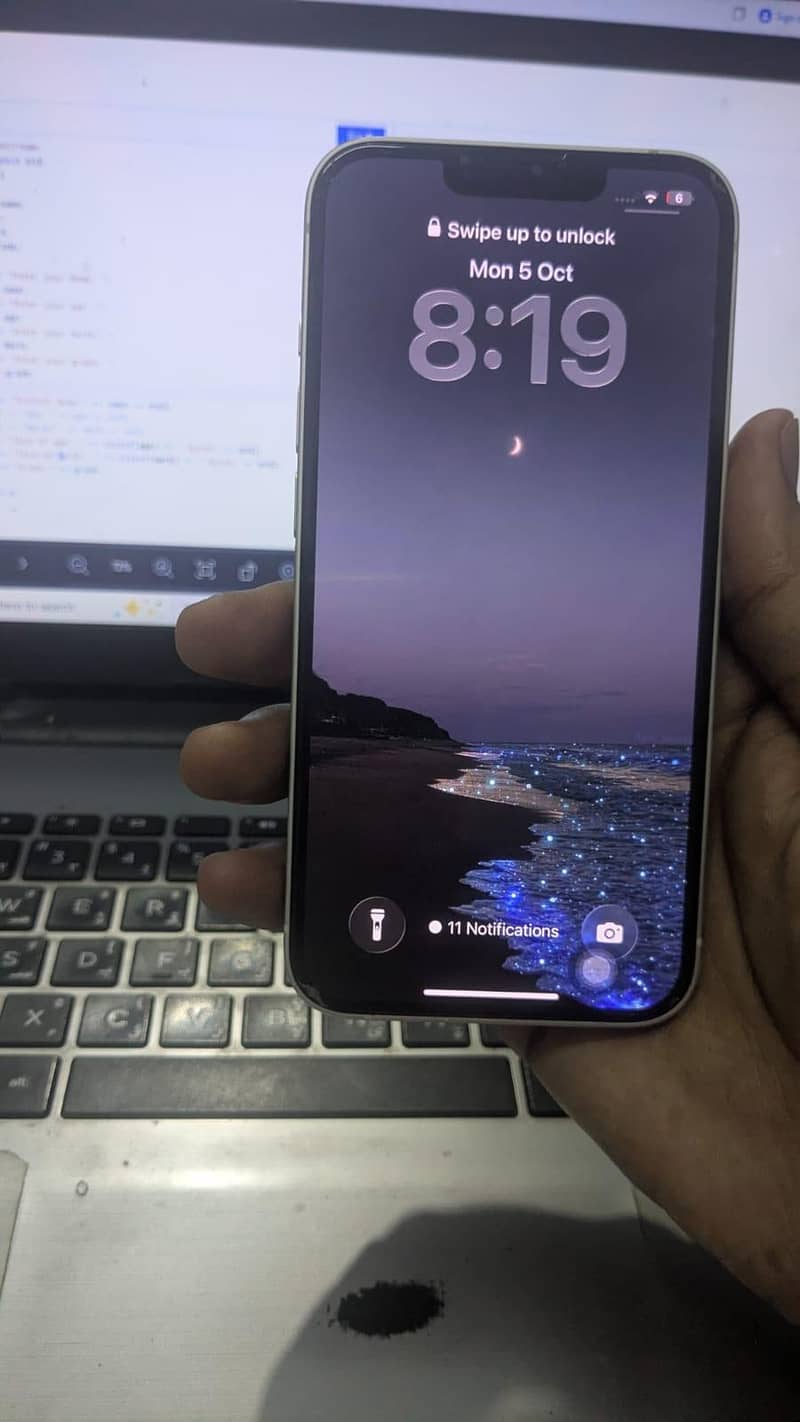 Apple iPhone 13 1