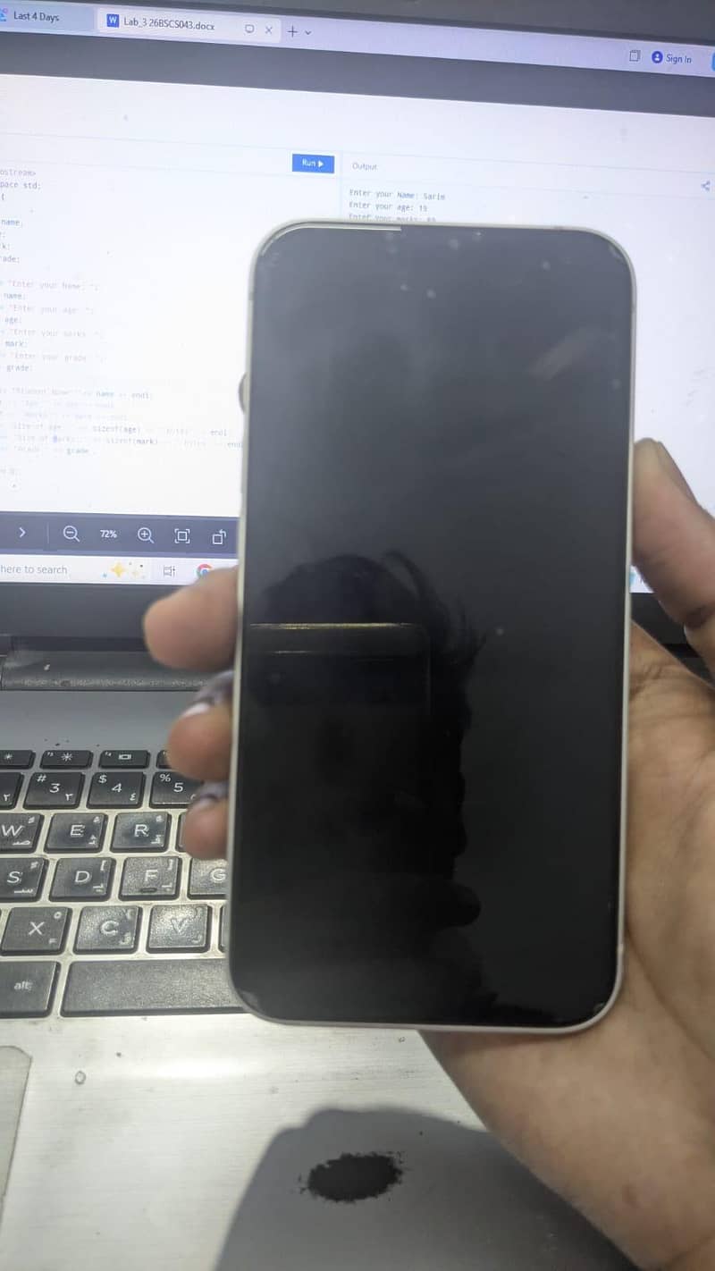 Apple iPhone 13 5