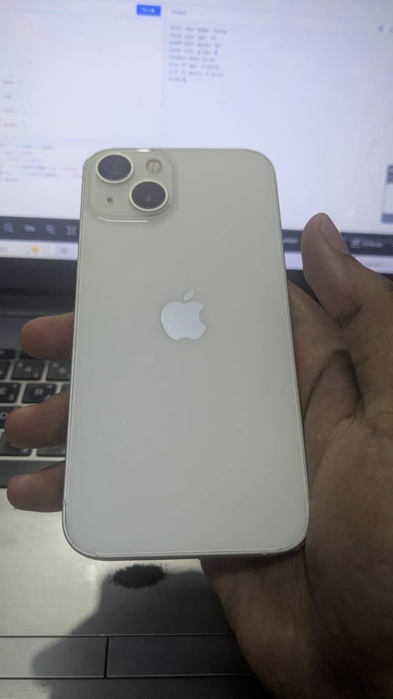 Apple iPhone 13 7