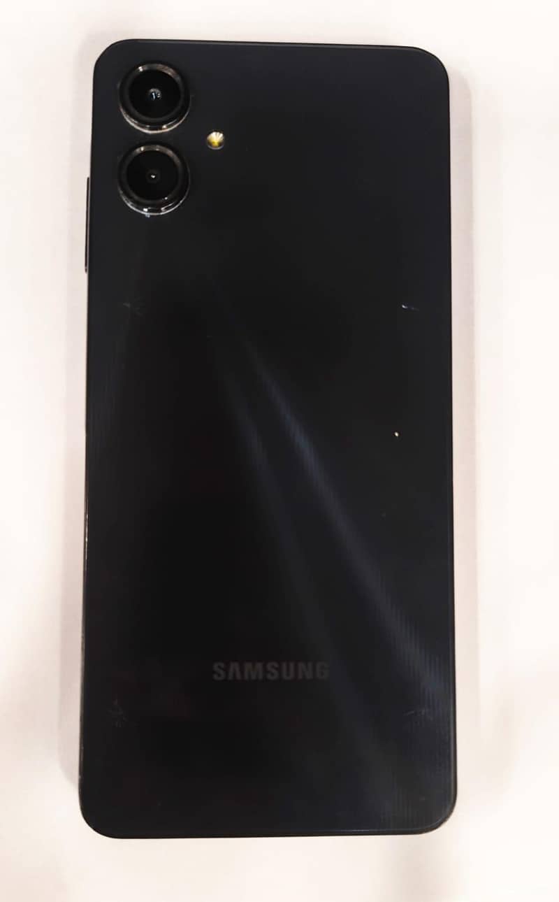 Samsung Mobile A06 1