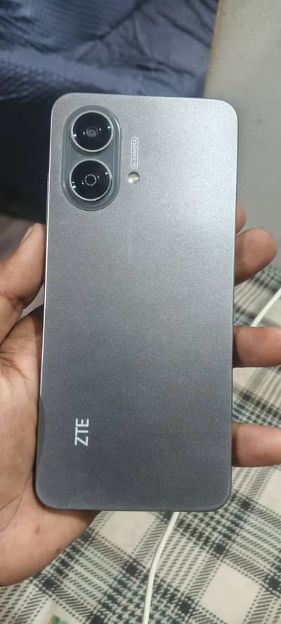 ZTE a35e
