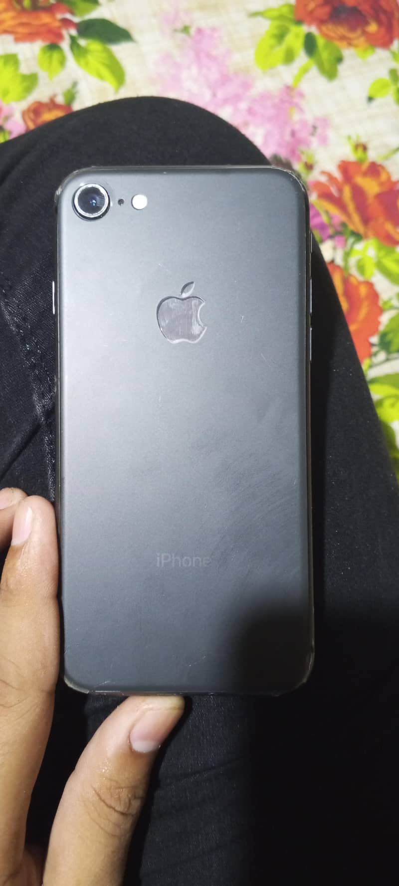 Apple iPhone 8 0
