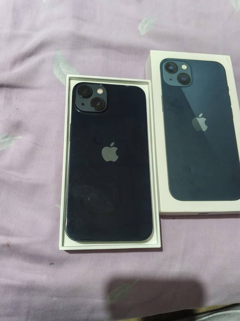 Apple iPhone 13 5