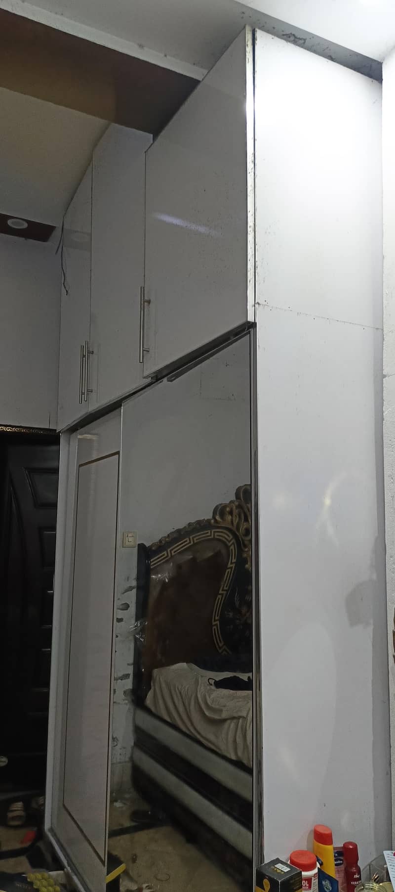 sliding wardrobe 0