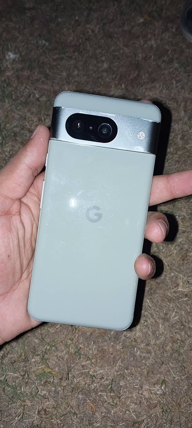 Google Pixel 8 4