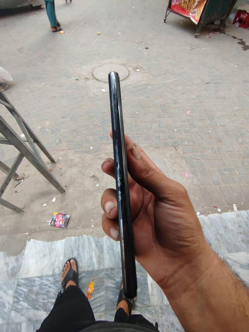 Samsung Mobile A72 2
