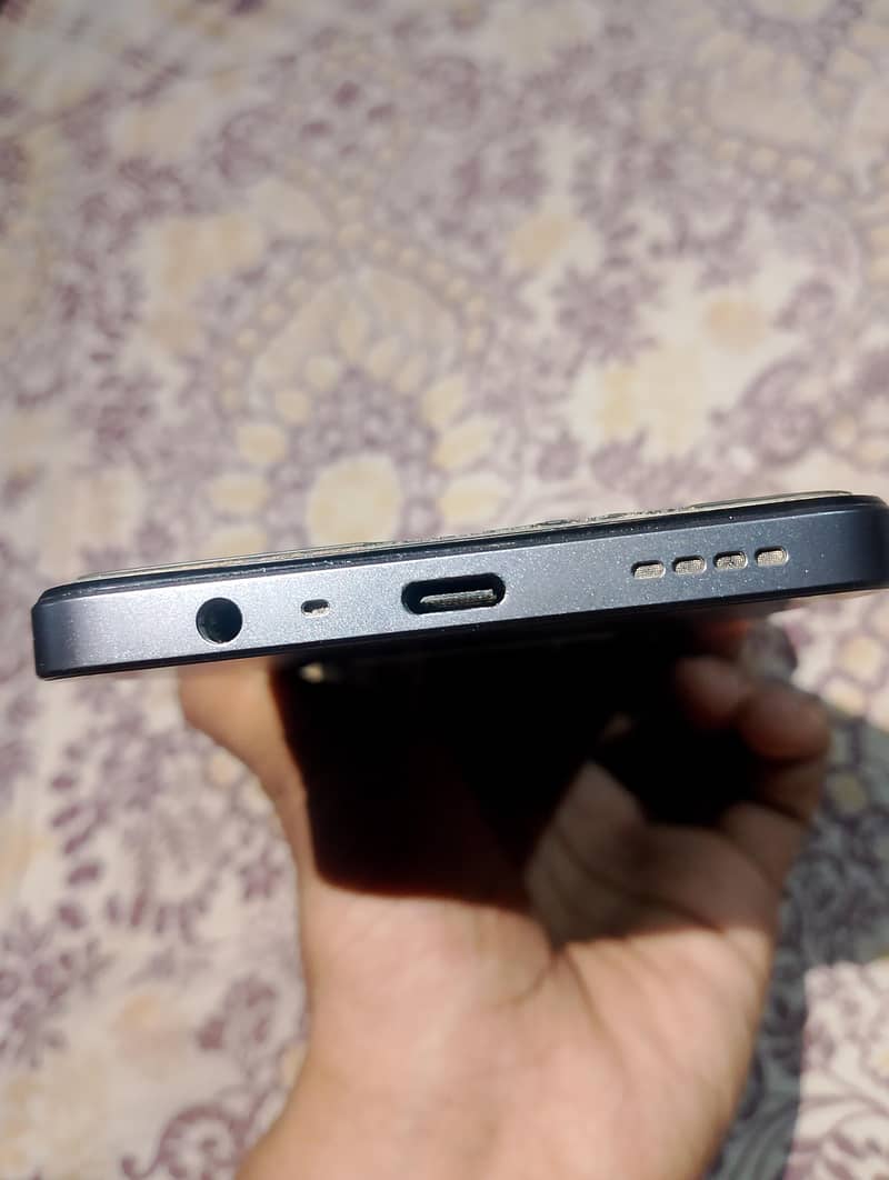 Realme Note 60x 4