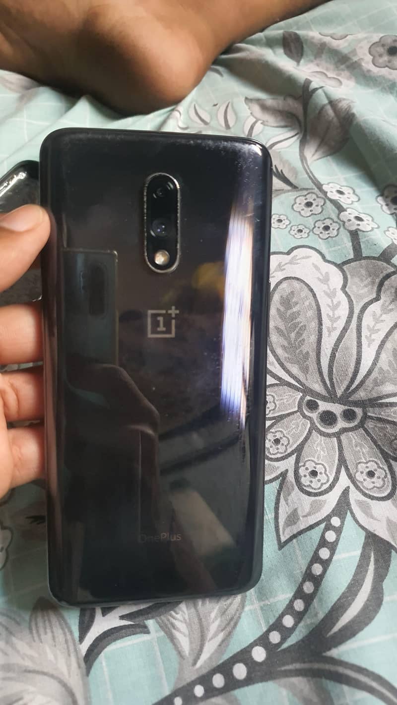 One Plus 7 Or Iphone 11pro 0