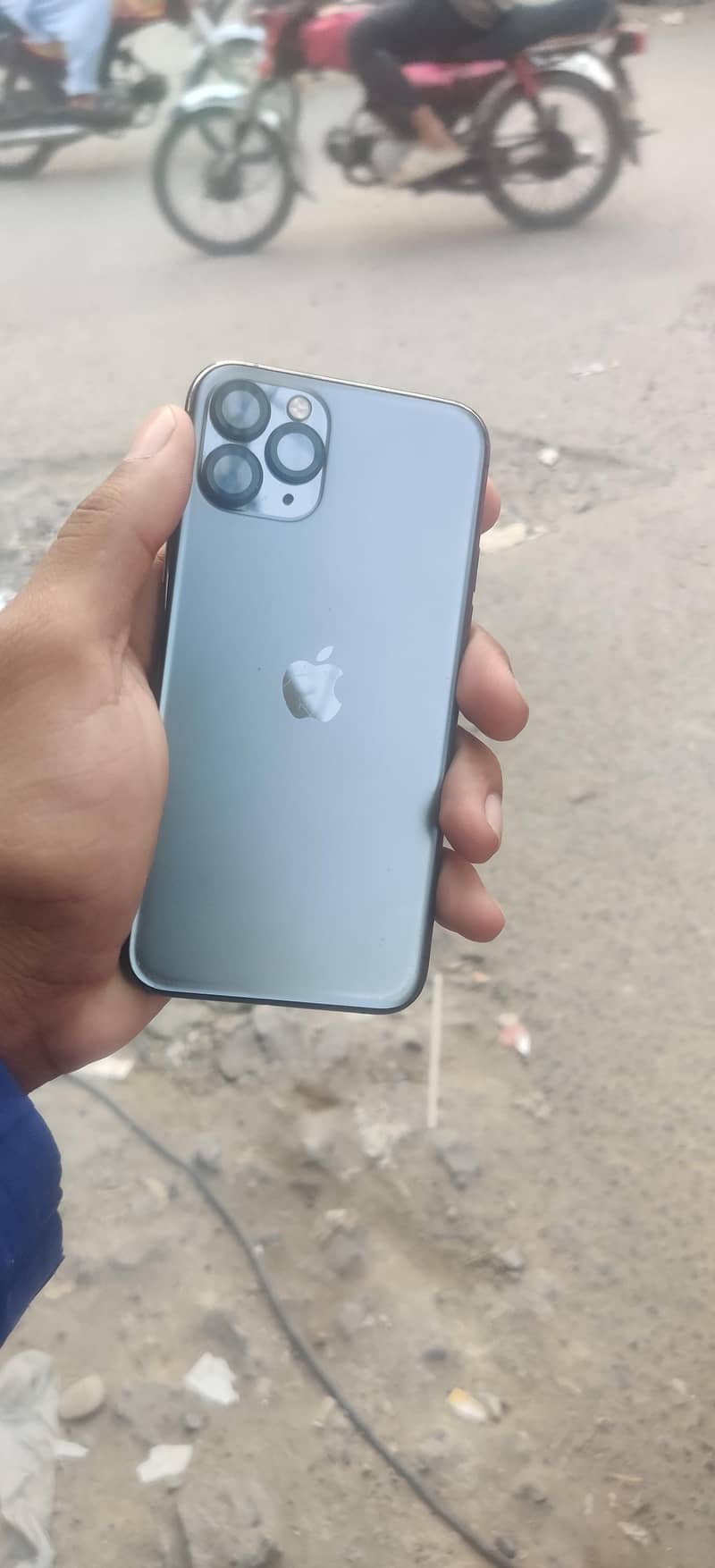 One Plus 7 Or Iphone 11pro 3