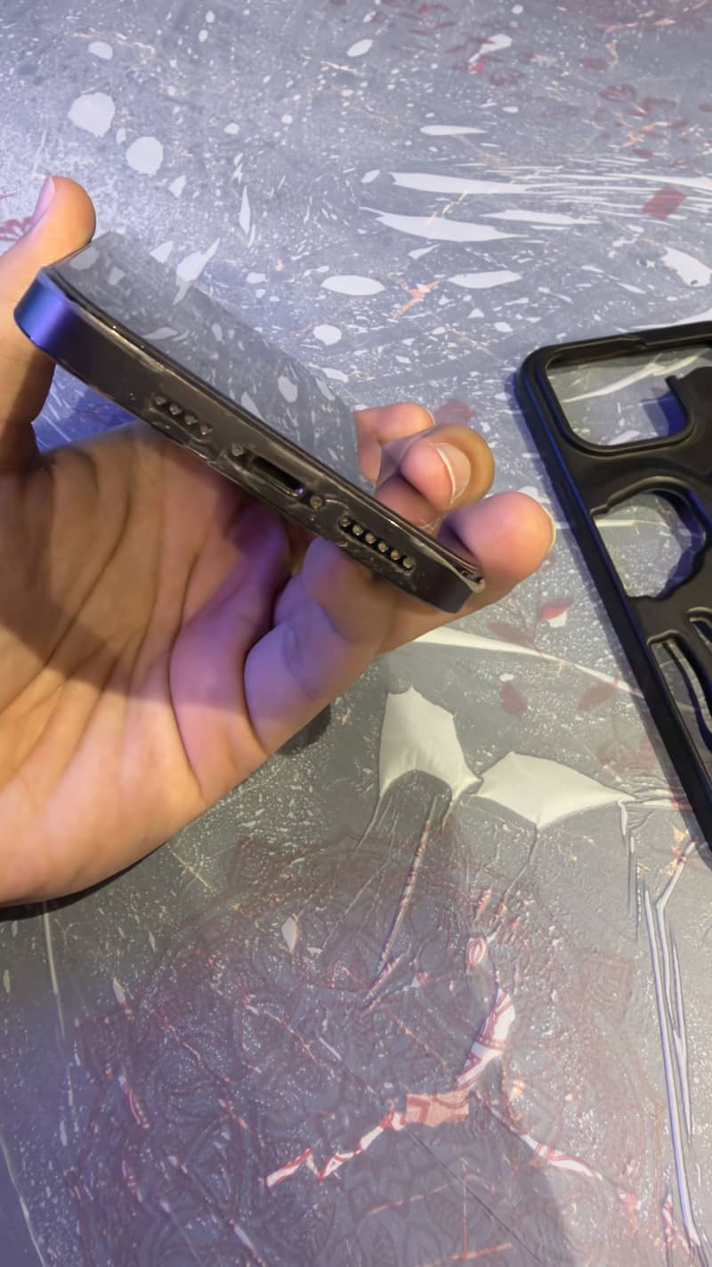 Apple iPhone 14 Pro Max 2