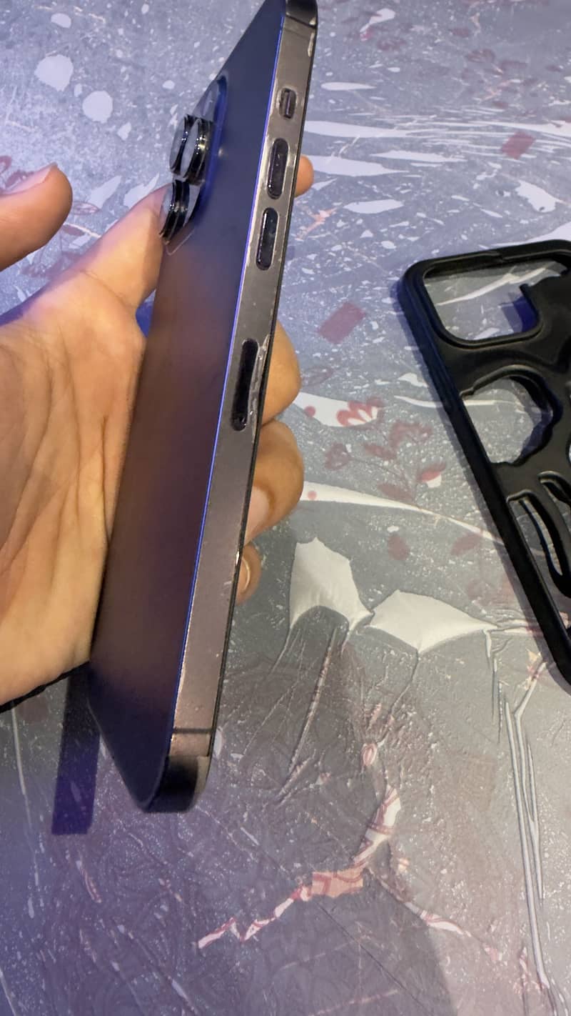 Apple iPhone 14 Pro Max 3