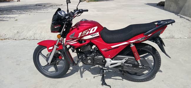 Honda CB 150F 2023 - 1st Owner | Golden Number '150' | ISB Registered