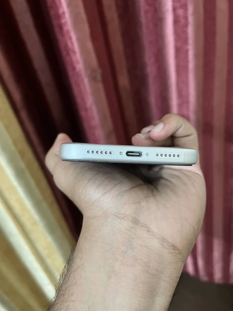 Apple iPhone 17 Pro Max 3