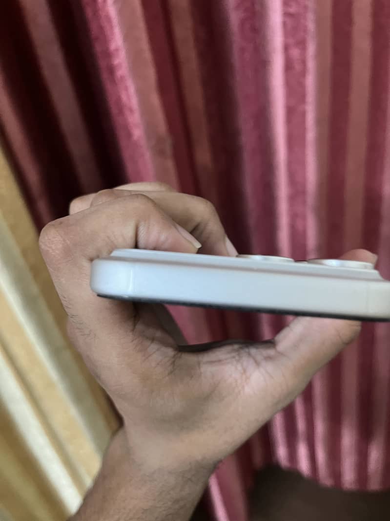 Apple iPhone 17 Pro Max 5